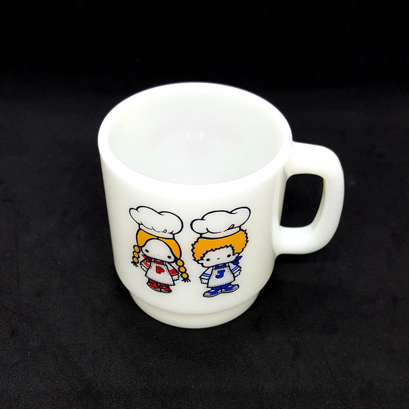 Patty and Jimmy Plastic Magnet Cup Cook